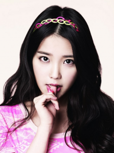 Loại bỏ bọng mỡ mí mắt dưới bằng dưa chuột có thực sự mang lại hiệu quả?