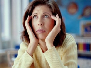 Phẫu thuật nâng chân mày có khó không?