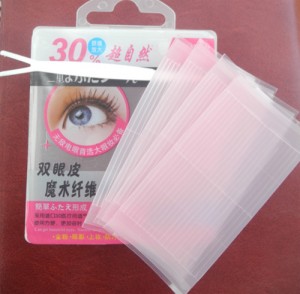 Hiểm họa khôn lường khi dùng chỉ kích mí mắt ít ai ngờ tới