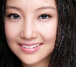 “Mẹo” make up khắc phục nhược điểm mắt gần nhau dành cho bạn gái