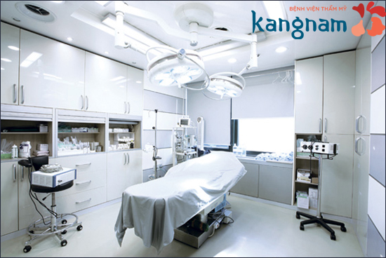 dau-xuan-cam-nhan-khong-khi-lam-dep-nhon-nhip-cua-khach-hang-tai-bvtm-kangnam4 copy