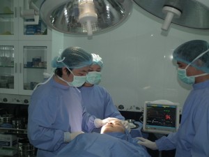 Phau thuat cat mi mat